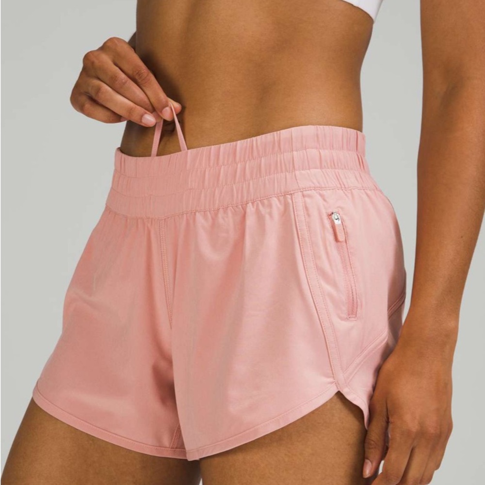 Lululemon Tracker Short 4" - Pink Puff